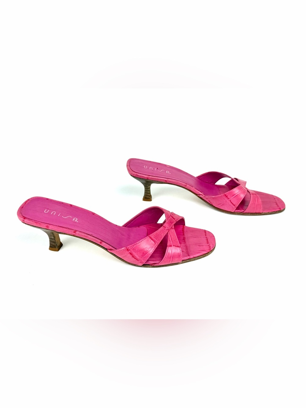 Vintage 90s Unisa crisscross kitten heel leather mules in vibrant hot pink. - Picture 2 of 11